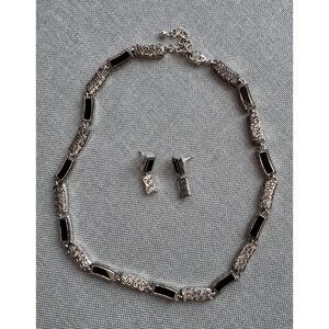 Napier Vintage Silver Tone Swirl And Black Enamel‎ Link Necklace 16-18"